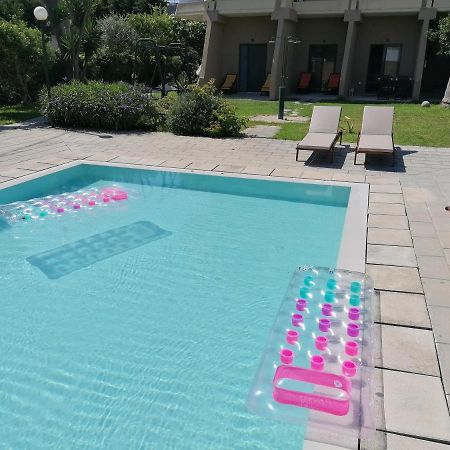 Endless Summer Pool Flat Ixia  Dış mekan fotoğraf